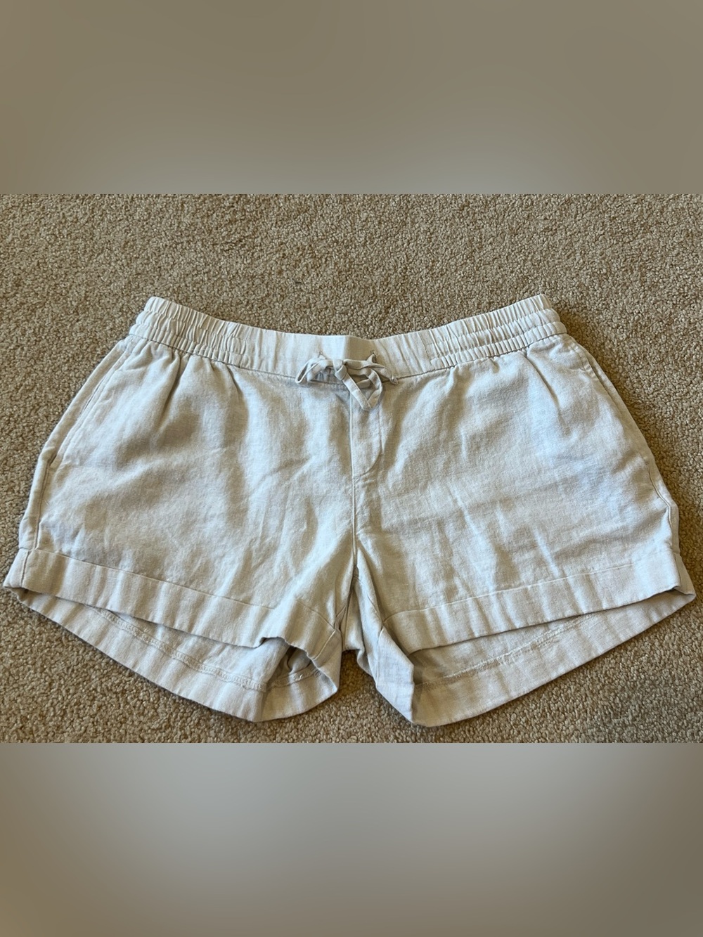 Old Navy Cream Drawstring Linen-Blend Athletic Shorts khaki medium